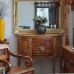 רהיטי עץ מלא