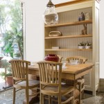 פינת אוכל כפרית מעץ מלא