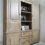 ויטרינת עץ מלא לסלון