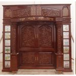 ארונות קודש בבית הכנסת