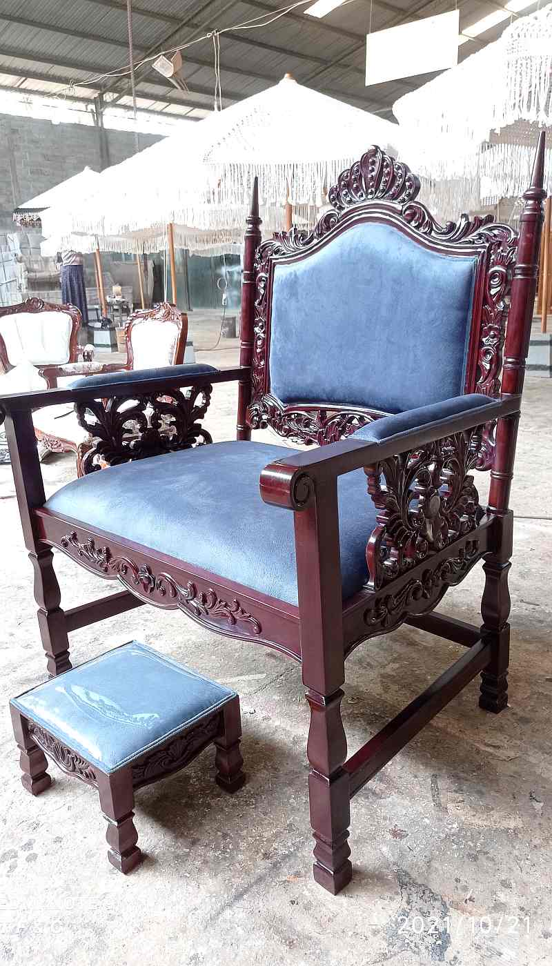  כיסא אליהו הנביא רחב עם קטיפה כחולה