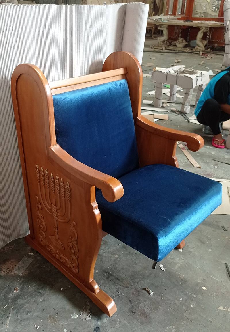  כיסא רב בעיצוב נקי מרופד קטיפה כחולה