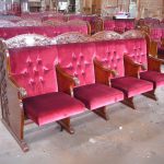 ספסל מהודר עם ריפוד