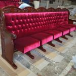 ספסל ריפוד אדום קפיטונז